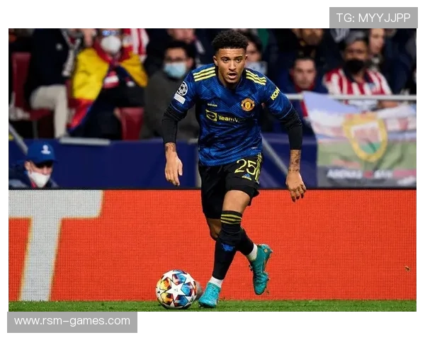 巴黎战术调整引发关注，新赛季阵容变革蓄势待发